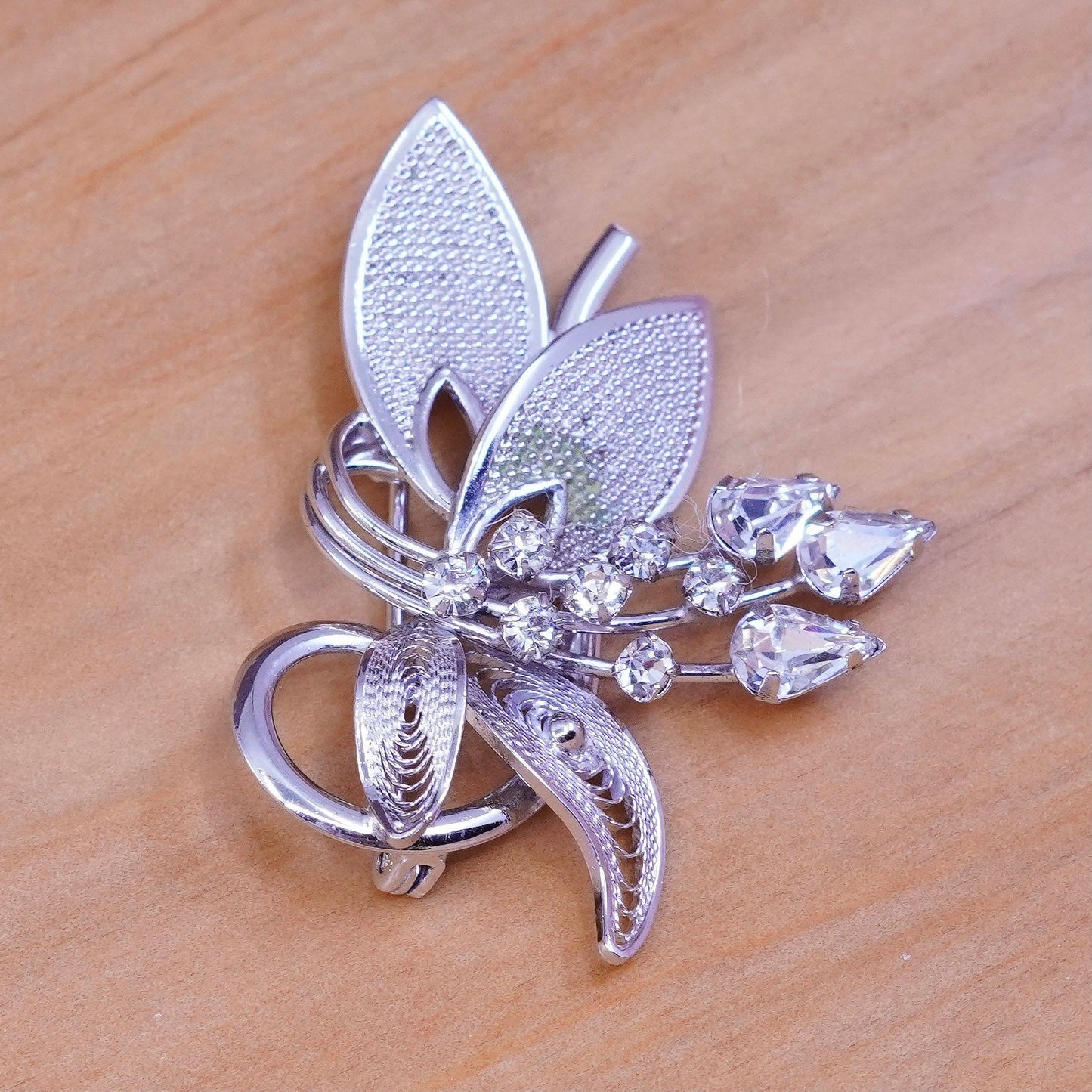 Vintage handmade sterling 925 silver filigree flower brooch with rhinestone