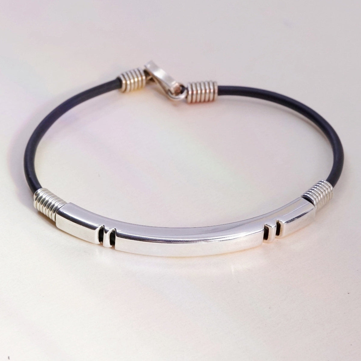 7”, Vintage black rubber chain with sterling 925 silver bar,