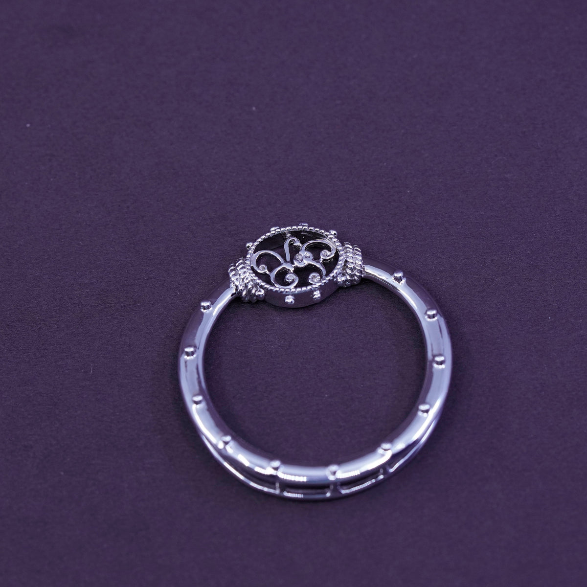 vtg handmade Sterling silver monogram pendant, beaded 925 circle w/ initial SR