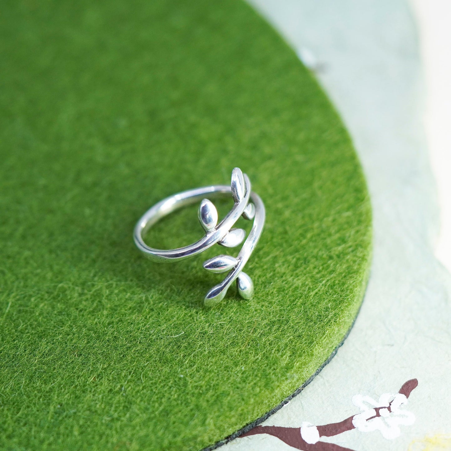 Size adjustable, vintage sterling silver handmade ring, 925 leaf wrap band