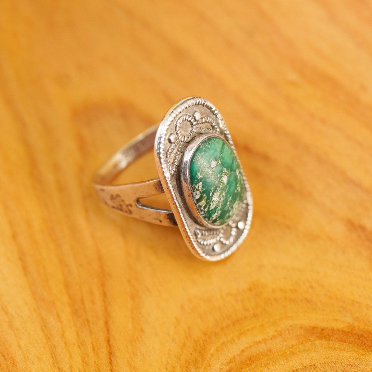Size 6.5, vintage Sterling 925 silver statement ring with Carico Lake turquoise