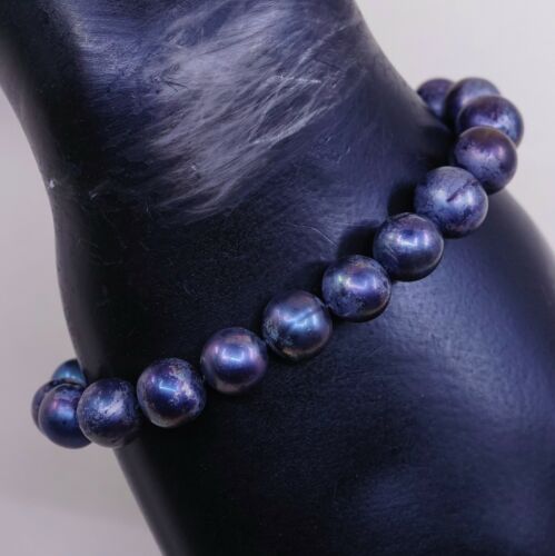 6.75”, Vtg Silver Tone Handmade bracelet W/ Black Pearl N Metallic Closure