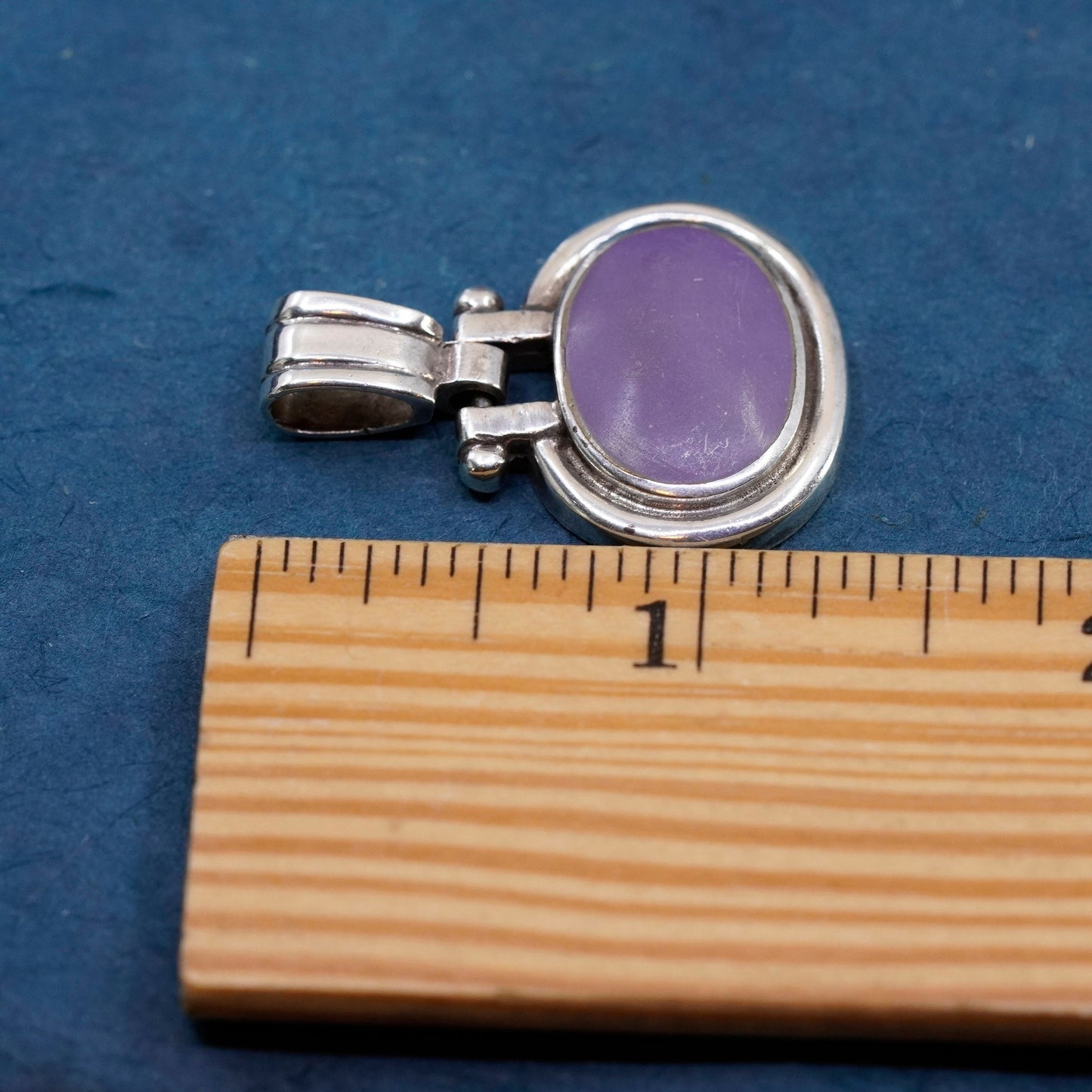 Vintage Mexico Sterling 925 silver handmade pendant with oval purple onyx