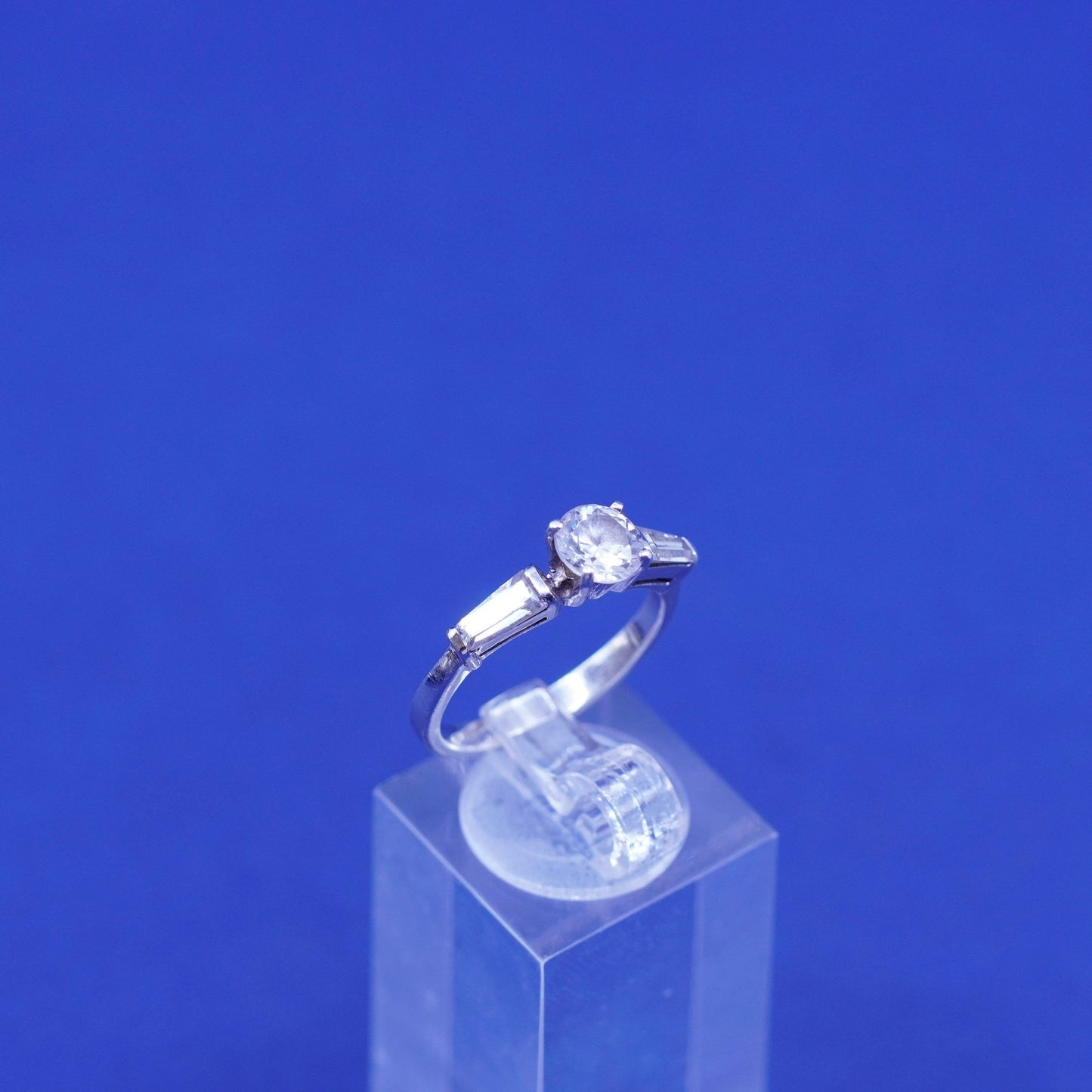 Size 7, vintage Sterling 925 silver engagement anniversary ring with cluster Cz