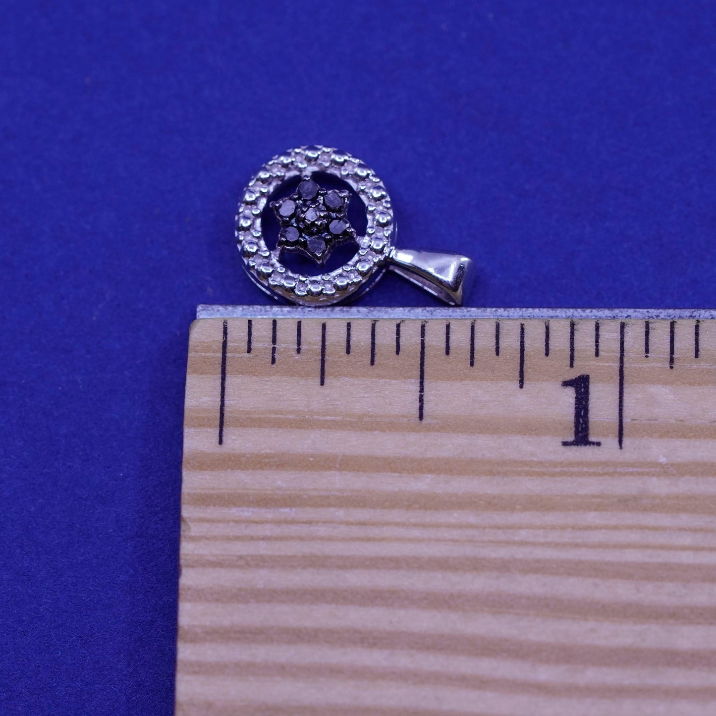 Vintage Sterling silver pendant, 925 circle with genuine clear black diamond