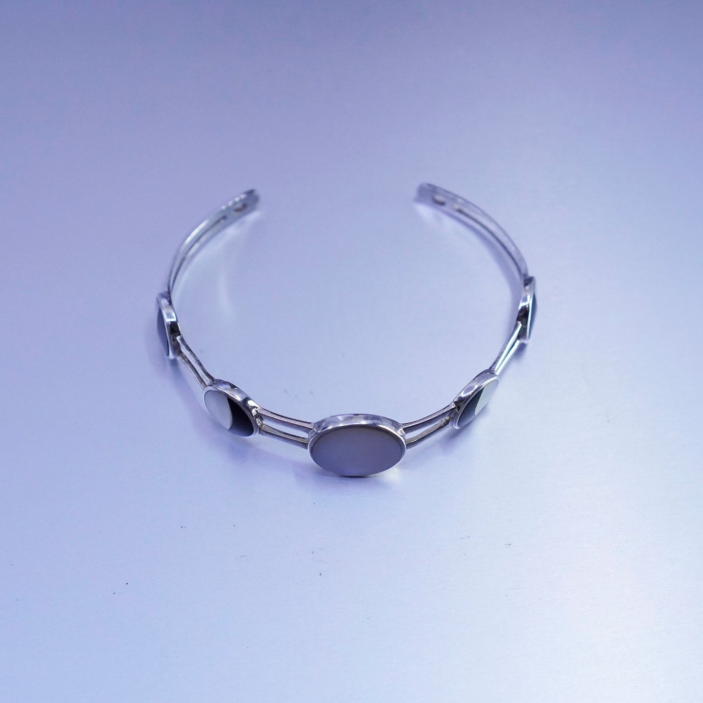 7.25”, Sterling 925 silver handmade bracelet, moon phases cuff mother of pearl