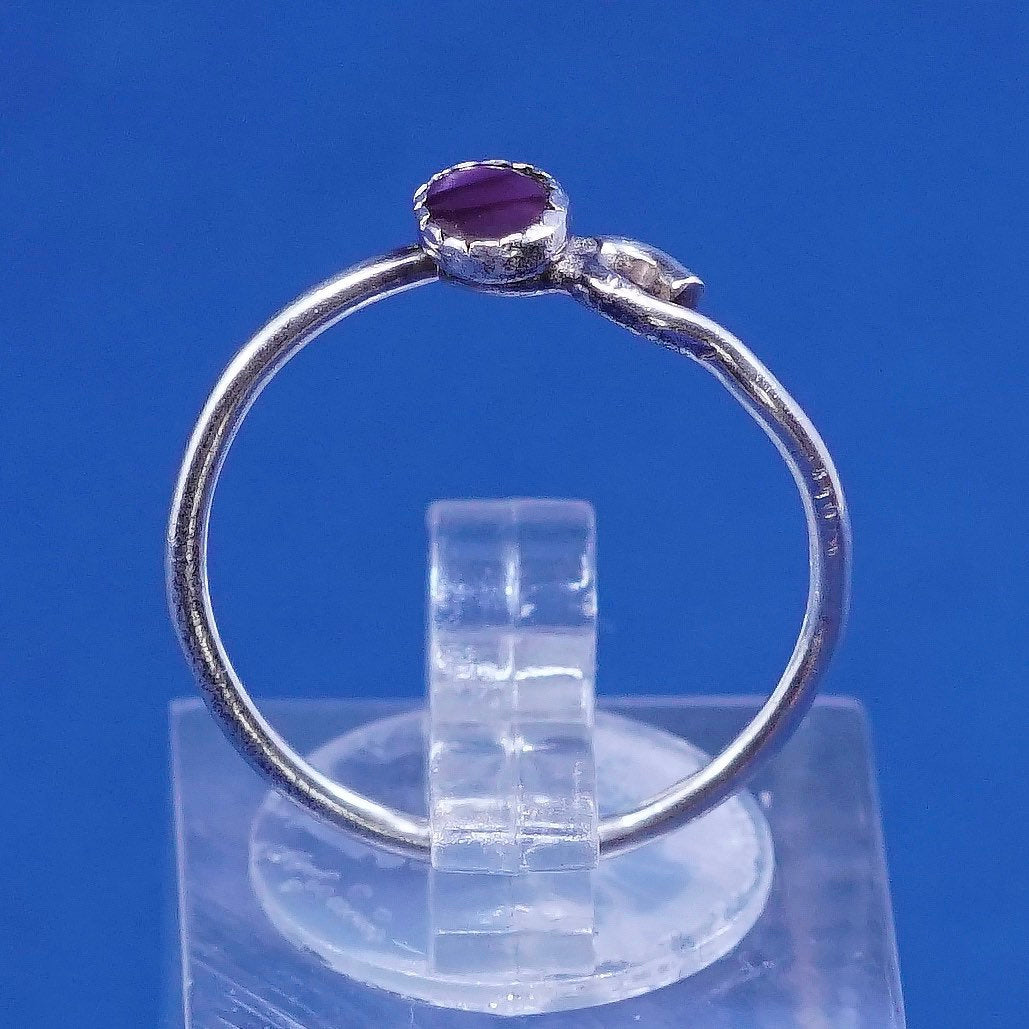 Size 7, vtg sterling silver handmade ring, 925 w/ oval mother of pearl inlay