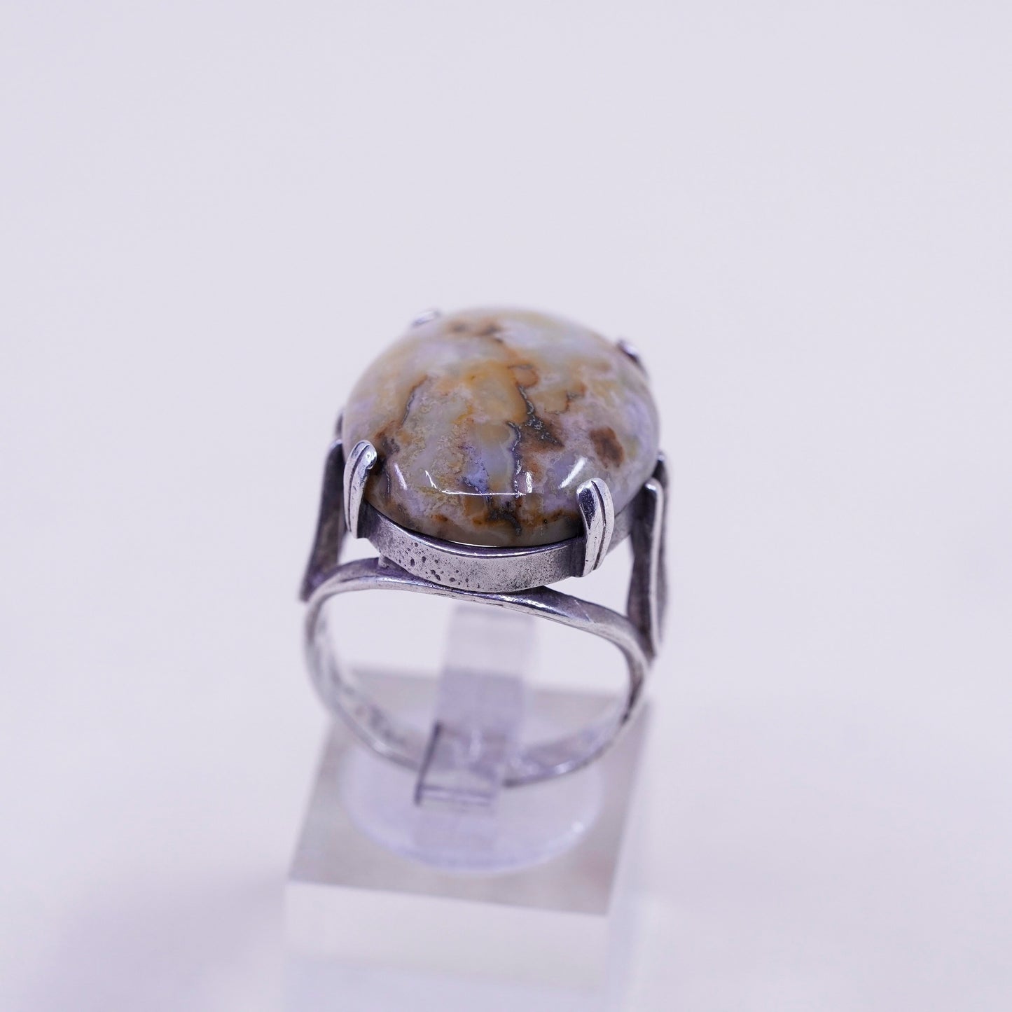 Size 8, vintage Sterling 925 silver handmade cocktail ring with agate