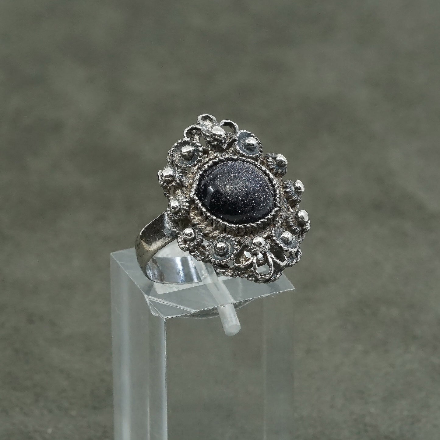 sz 7, sterling silver handmade ring, southwestern 925 w/ black stone N beads