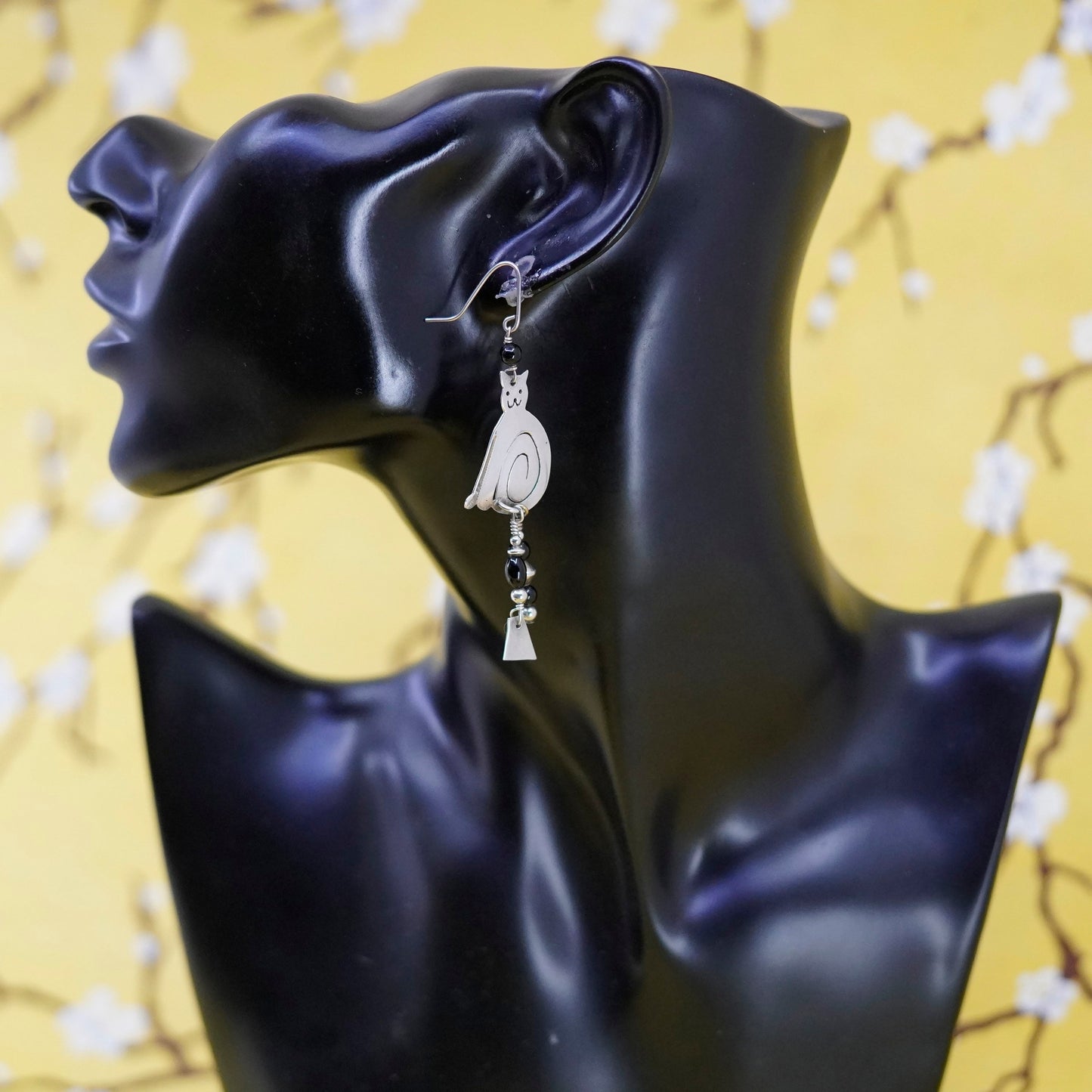 Vintage Sassi La Muth Sterling silver handmade earrings, 925 cat obsidian beads