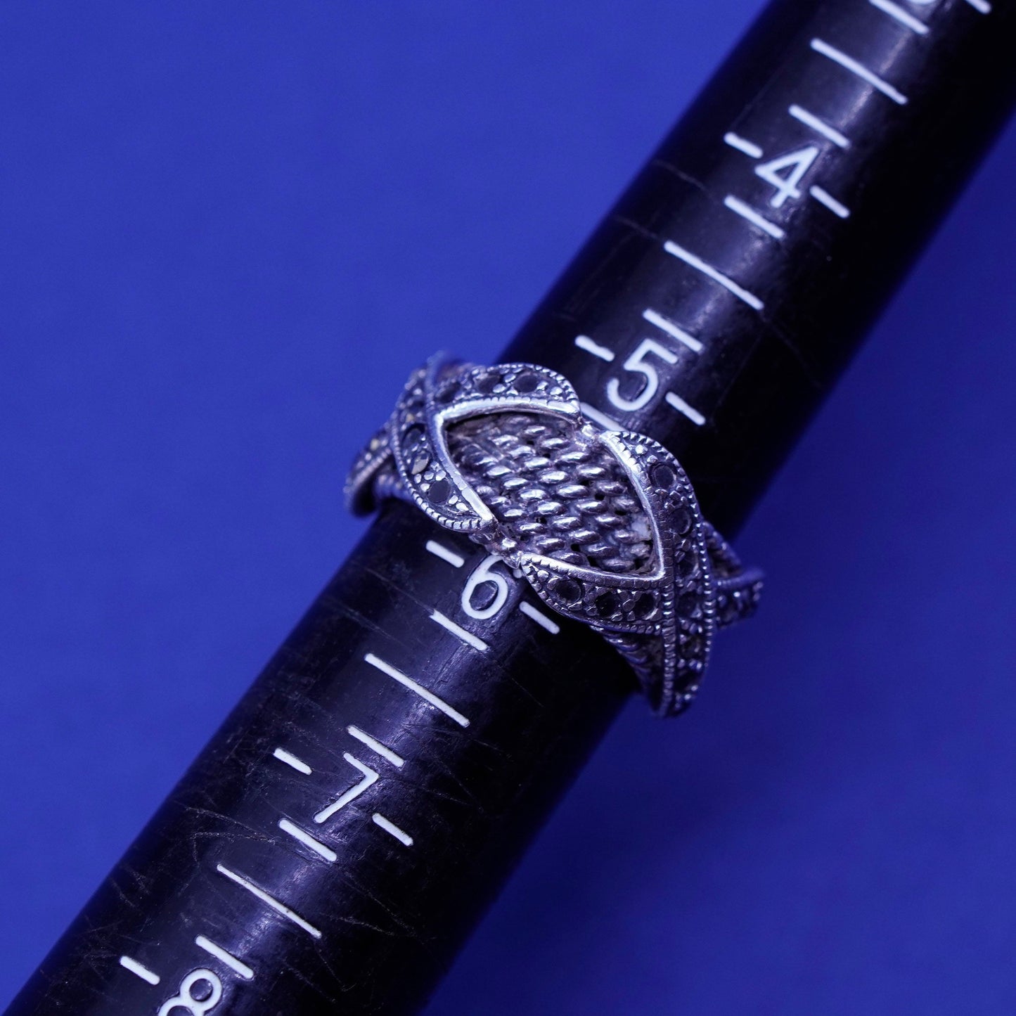 Size 5.25, vtg Sterling silver handmade ring, 925 X cross band with marcasite
