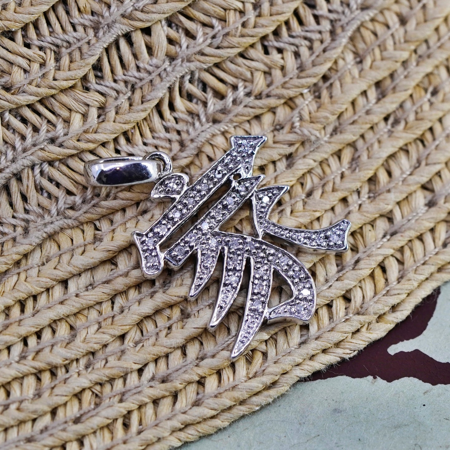 Vintage Sterling 925 silver pendant, Chinese character “family” with cluster cz