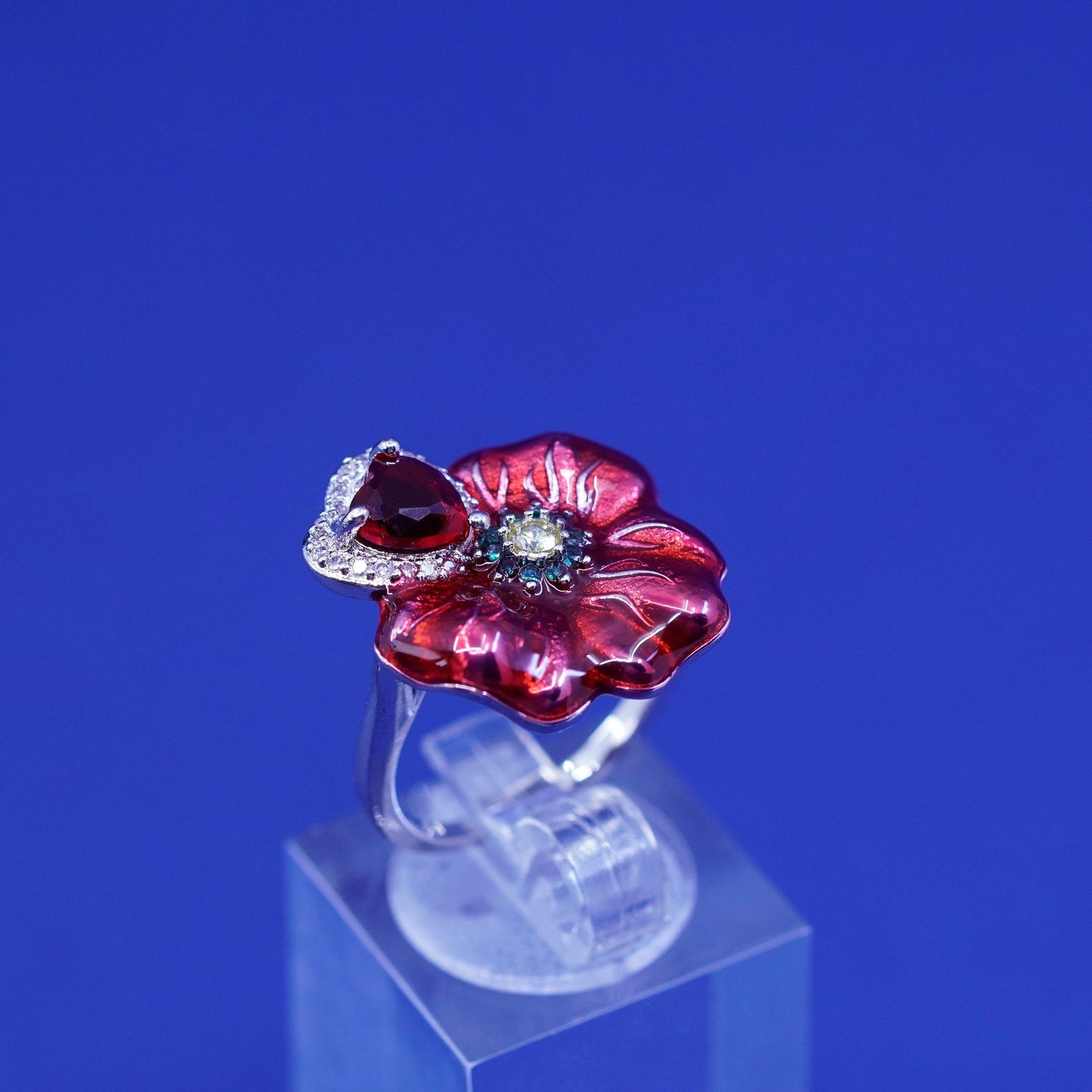 Size 6, Sterling 925 silver ring w/ ruby heart and red enamel flower N emerald