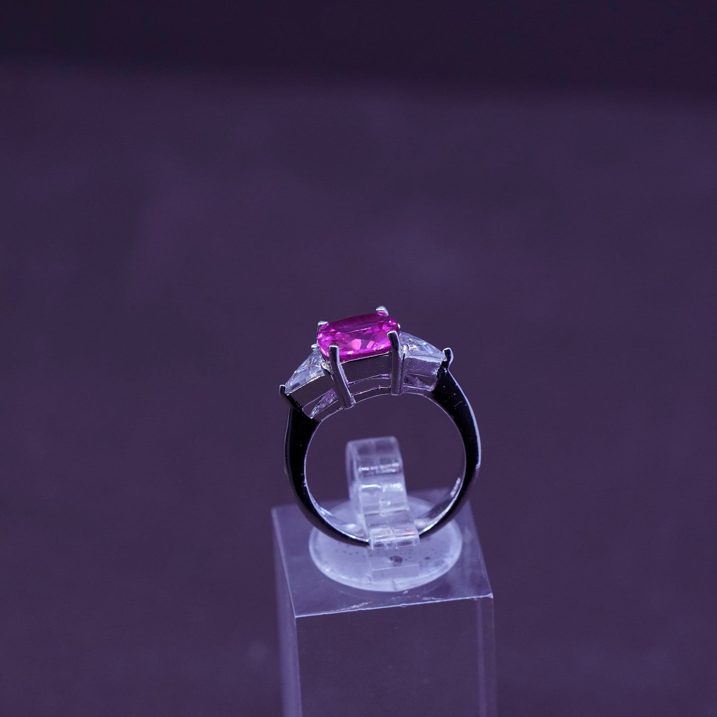 Size 5.25, vintage Sterling 925 silver ring with pink crystal and clear cz