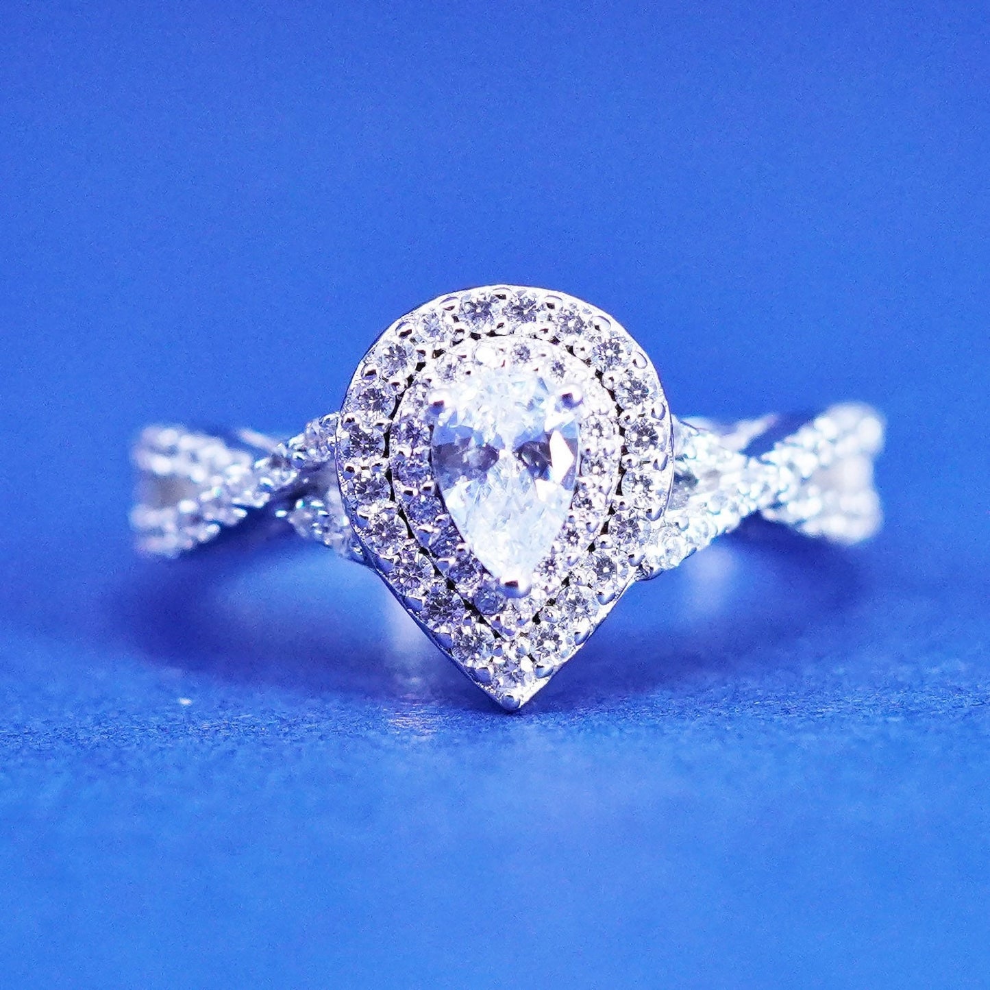 Size 7, vintage Sterling 925 silver engagement ring with teardrop cluster Cz