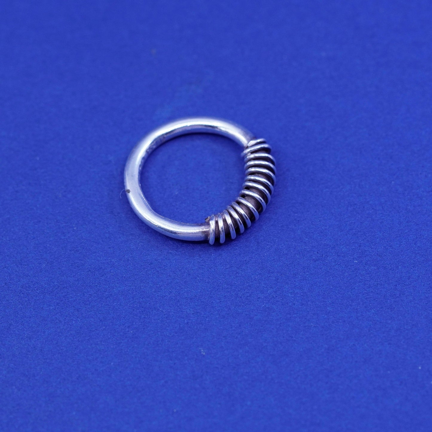 Size 3.75, vintage sterling silver ring, mexico 925 wired band
