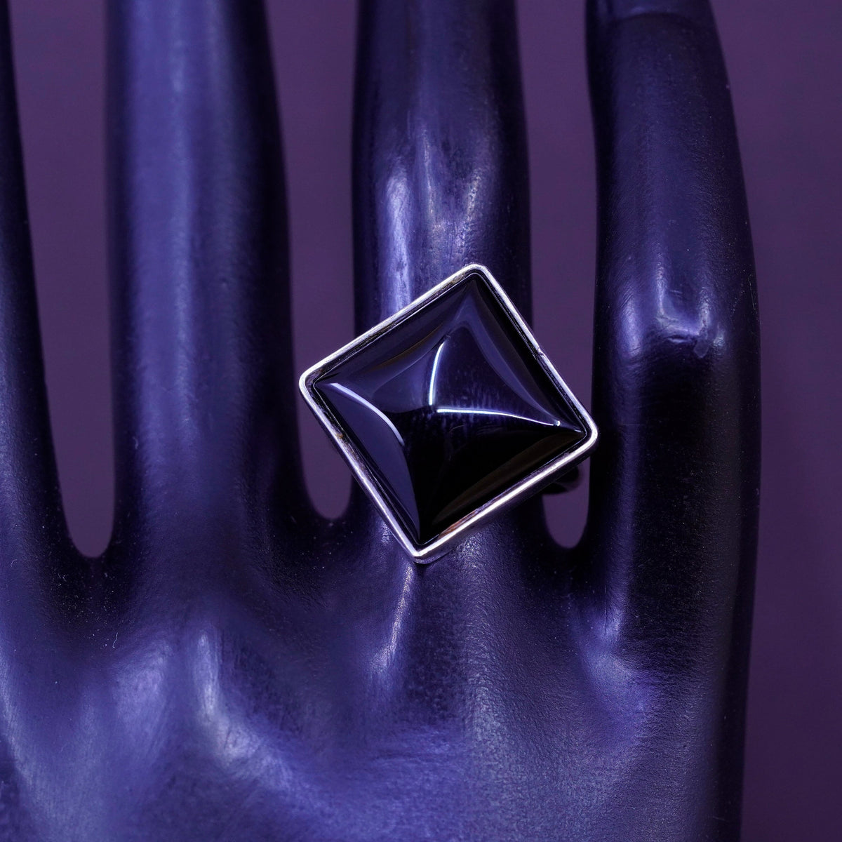 Size 7.25, vintage Sterling 925 silver handmade ring with square obsidian