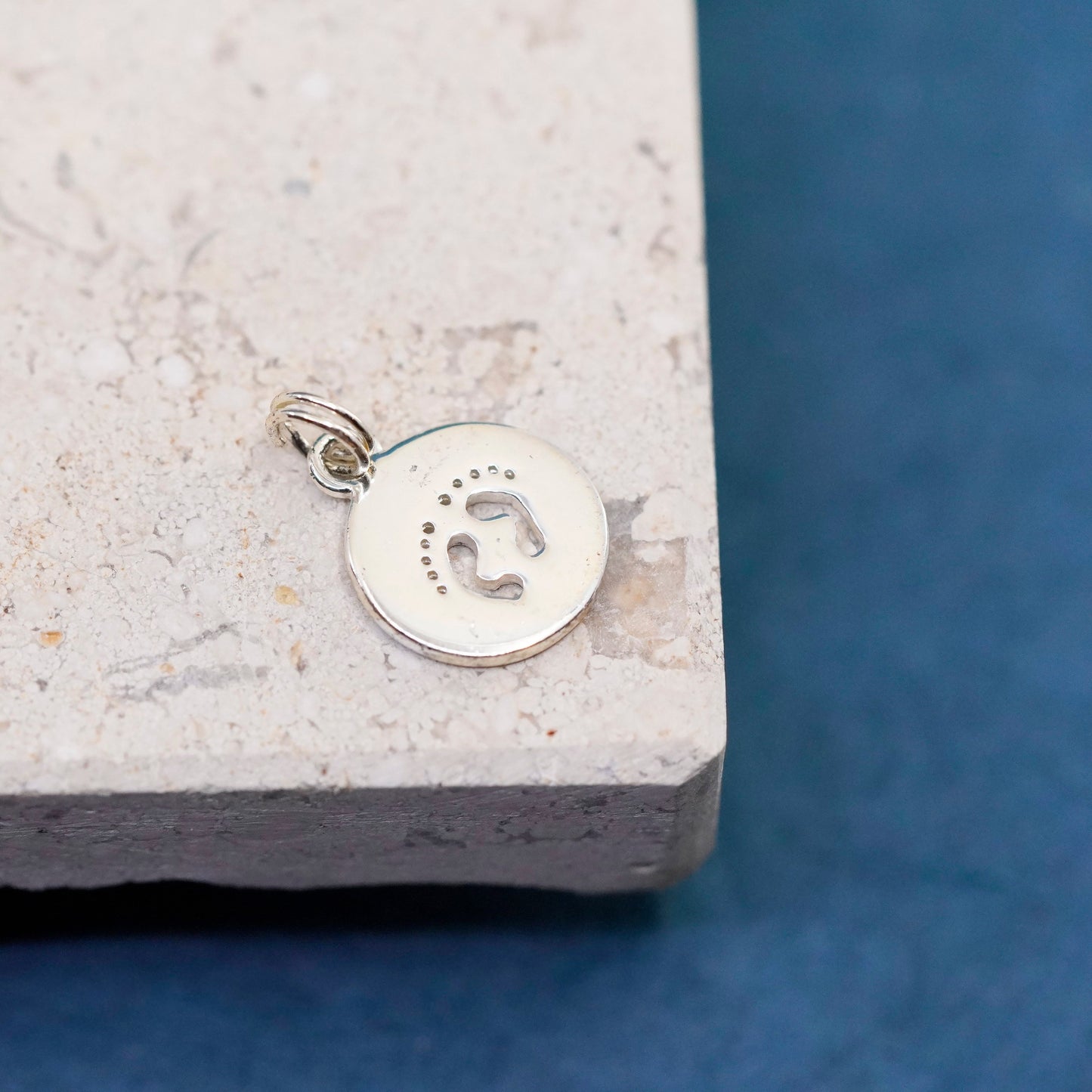 Sterling silver quote pendant, 925 circle “our family just grew by two feet