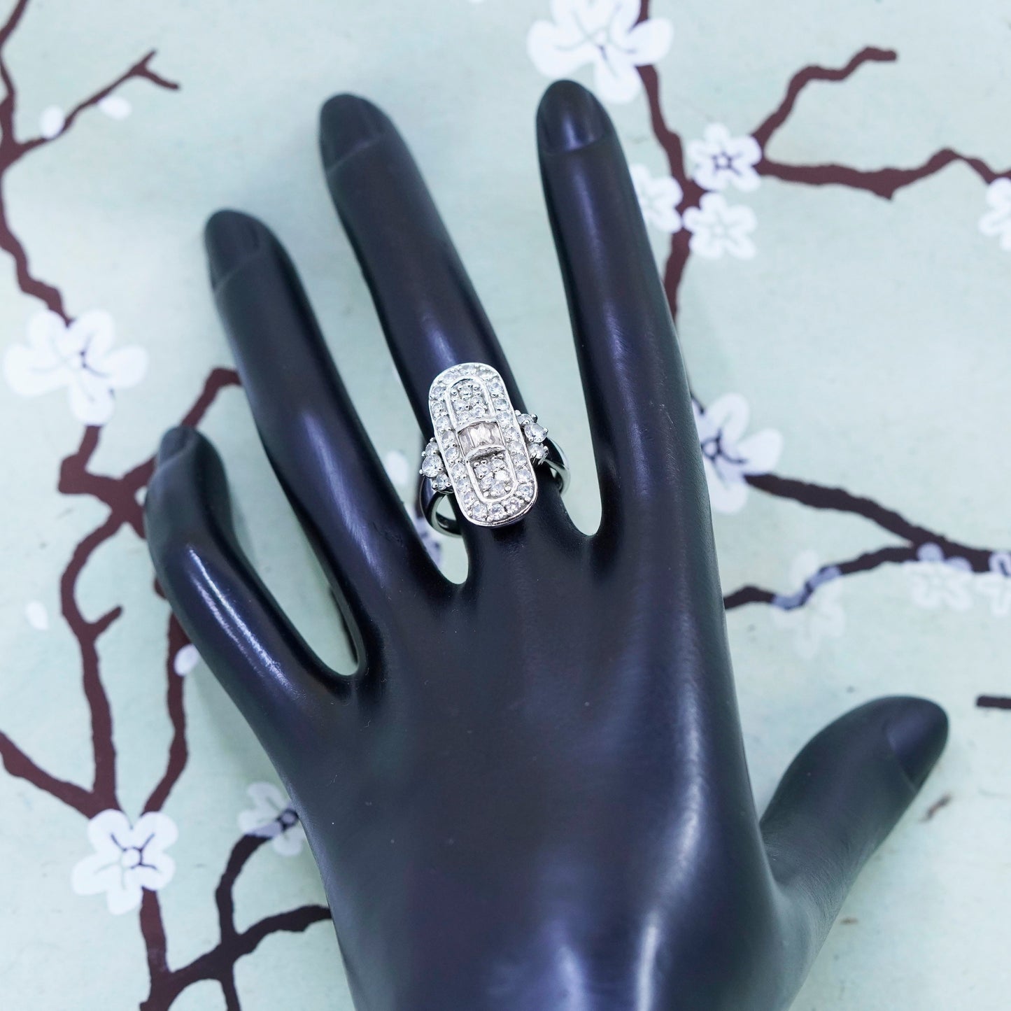 Size 7, vintage sterling 925 silver ring with cluster CZ, statement band