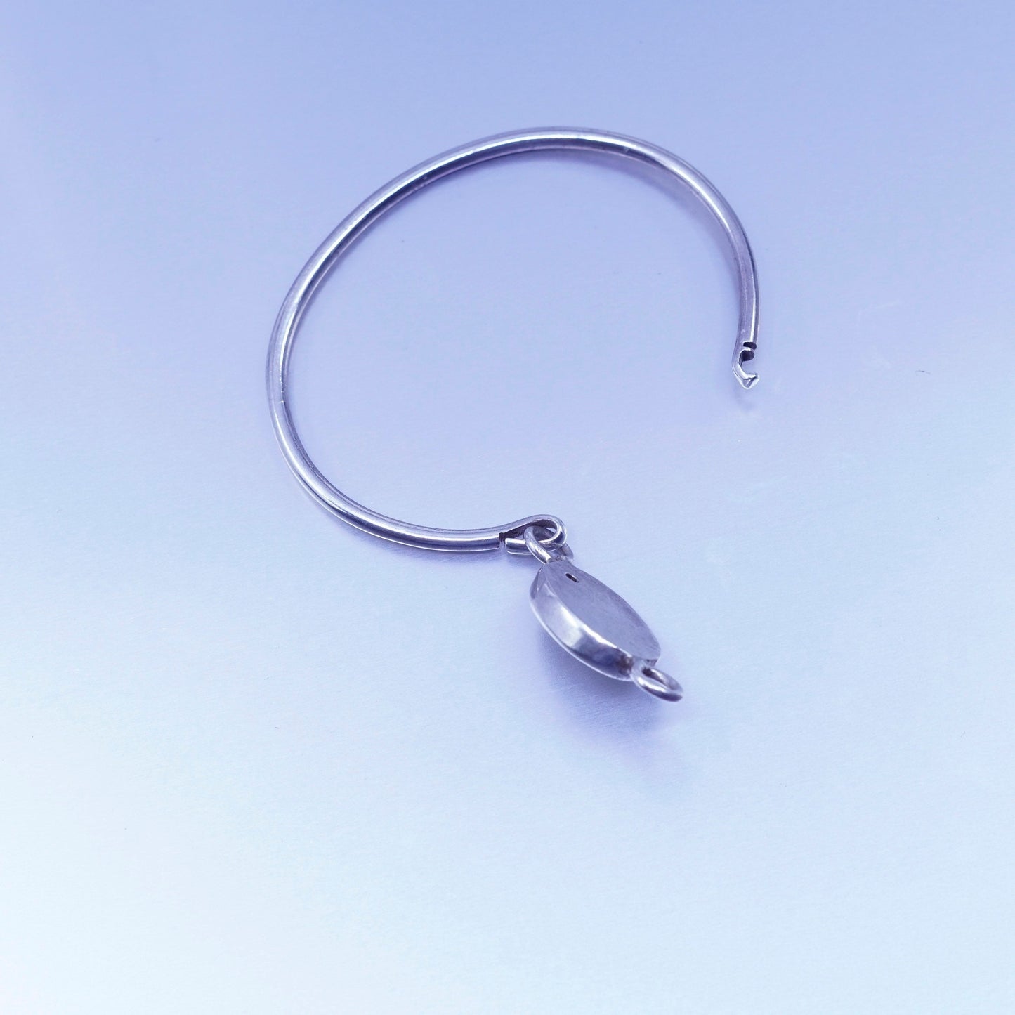 7”, Mexico Sterling 950 silver bracelet, hinged bangle monogram initial “RCM”