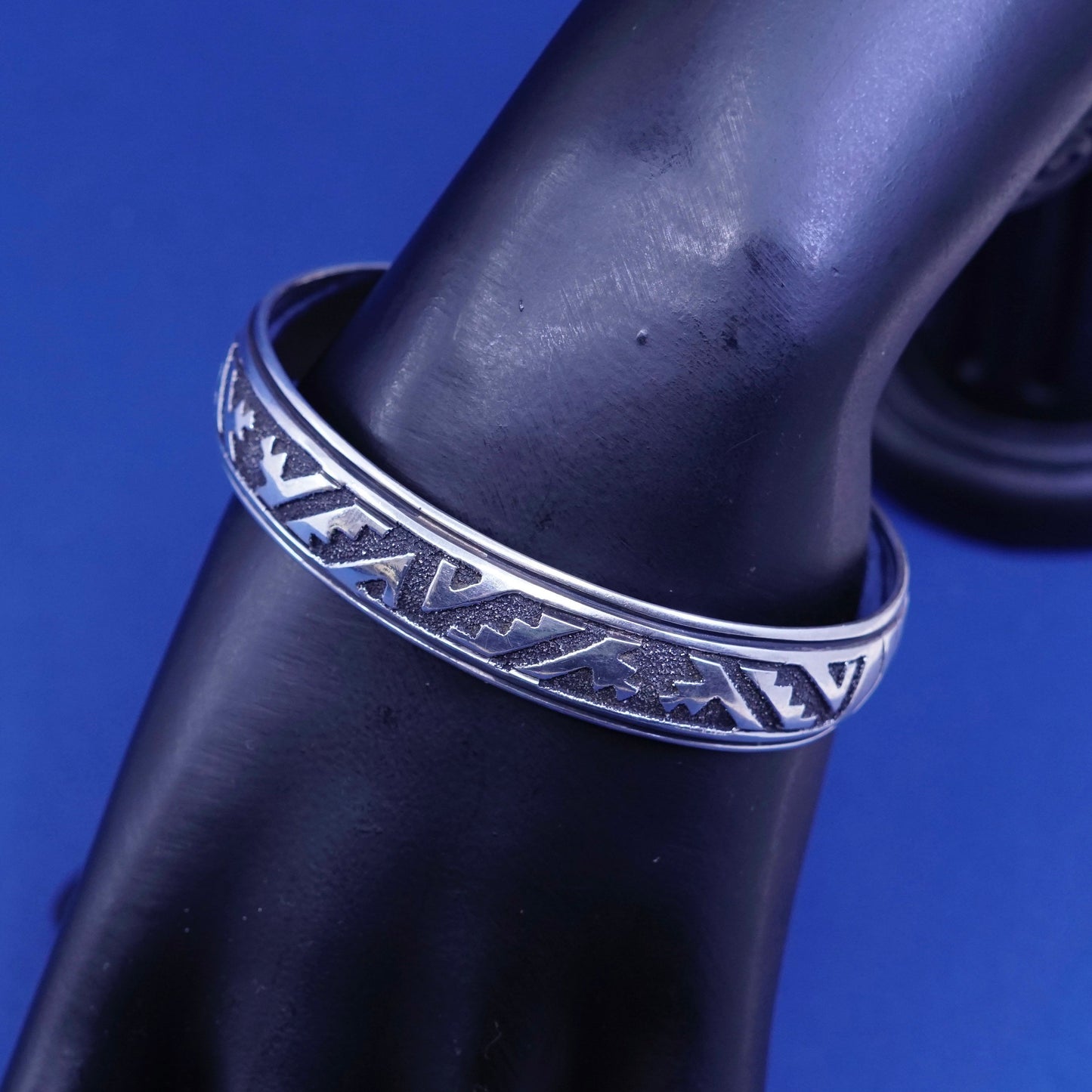 6.75”, Native American Hopi Duane Tawahongva Sterling 925 silver bracelet cuff