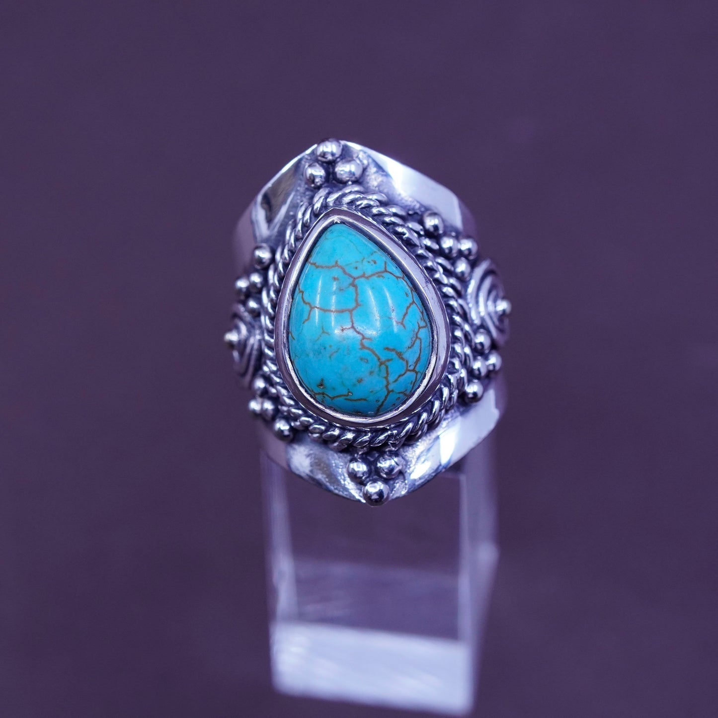Size 9, Sterling 925 silver ring, Native American, Navajo w/ teardrop turquoise