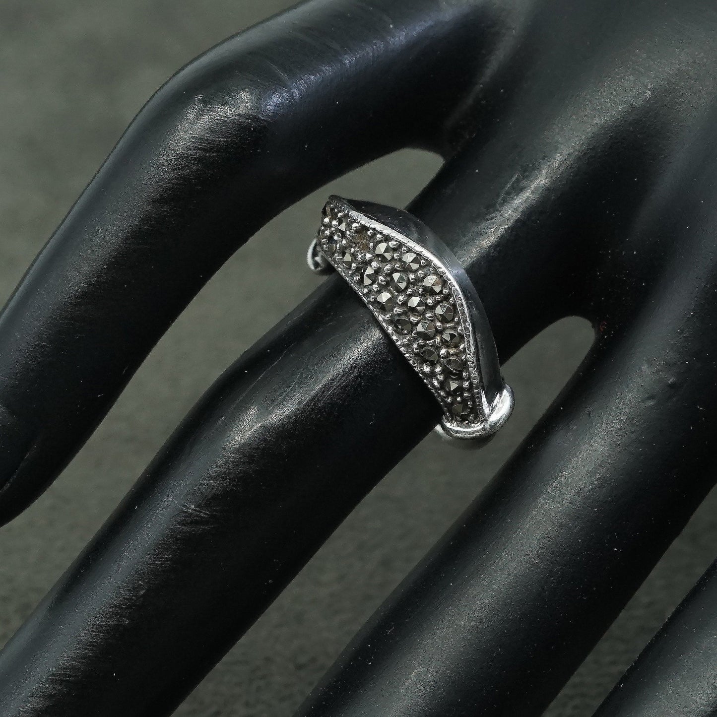 sz 6.25, vtg Sterling silver handmade ring, 925 wave w/ marcasite