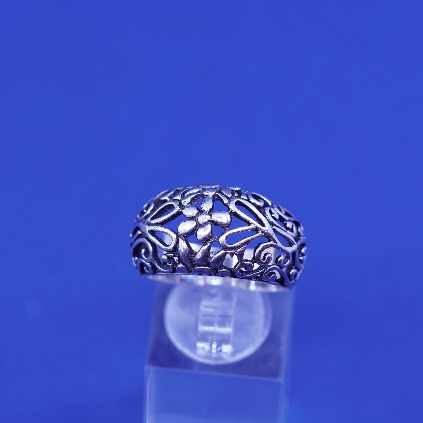 Size 8, vintage sterling silver handmade ring, 925 filigree flower band