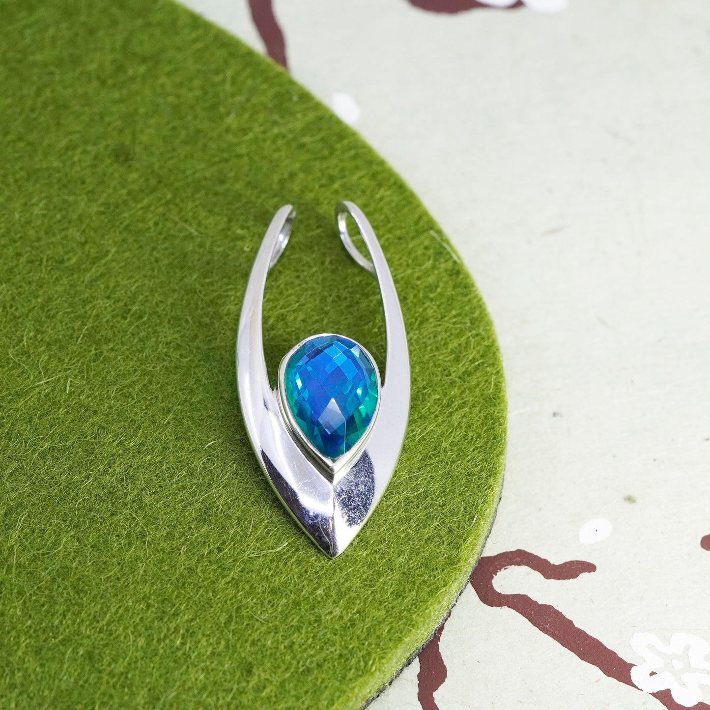 Vintage sajen Sterling 925 silver pendant with teardrop blue crystal