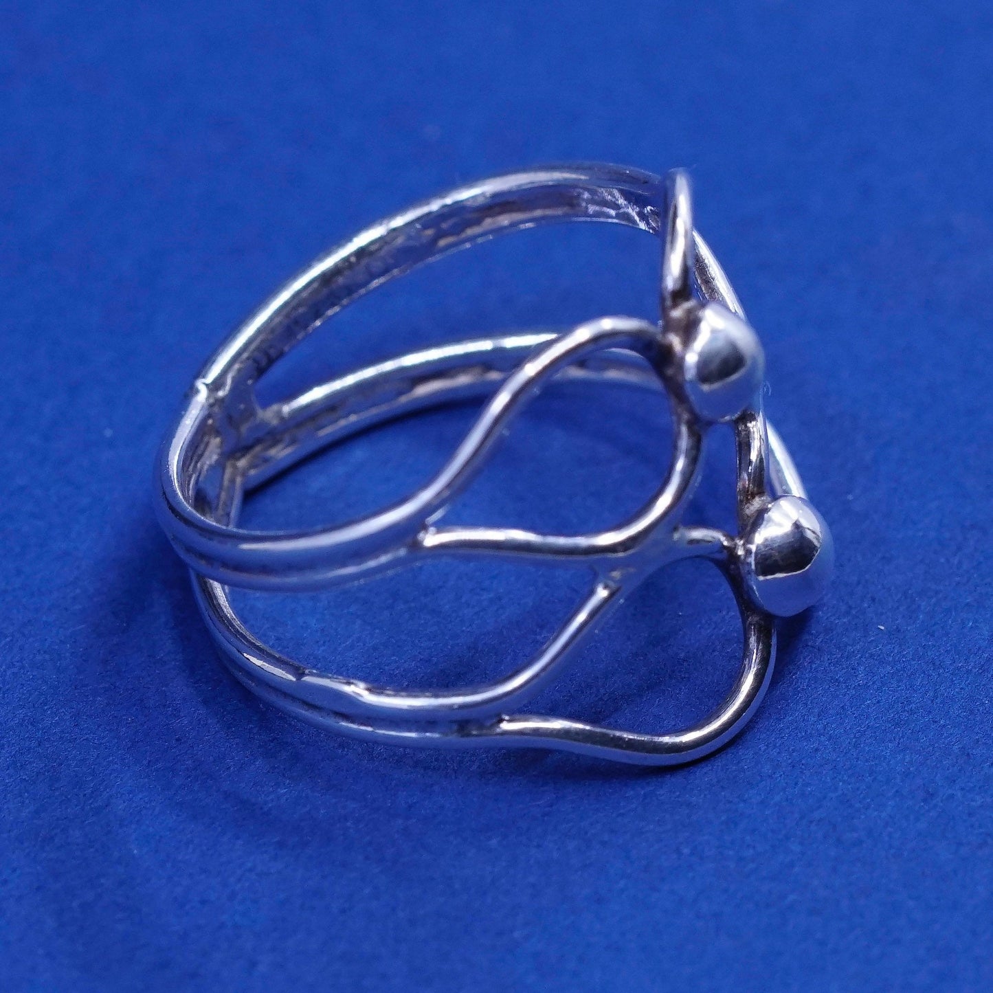 Size 8.5, vintage Sterling silver handmade ring, 925 woven band w/ beads