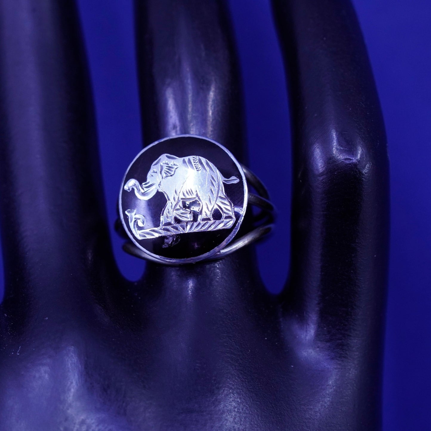 Size 7.25, vintage silver tone handmade ring, 925 elephant band with black enamel