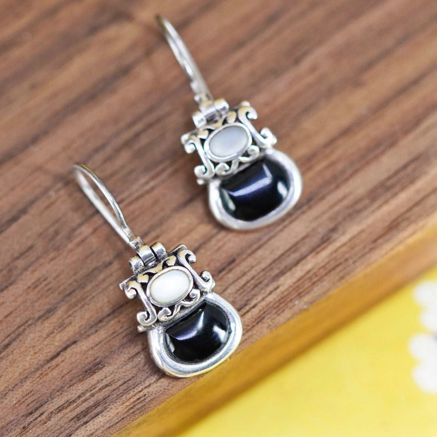 Vintage Sterling 925 silver handmade filigree earrings oval onyx mother pearl