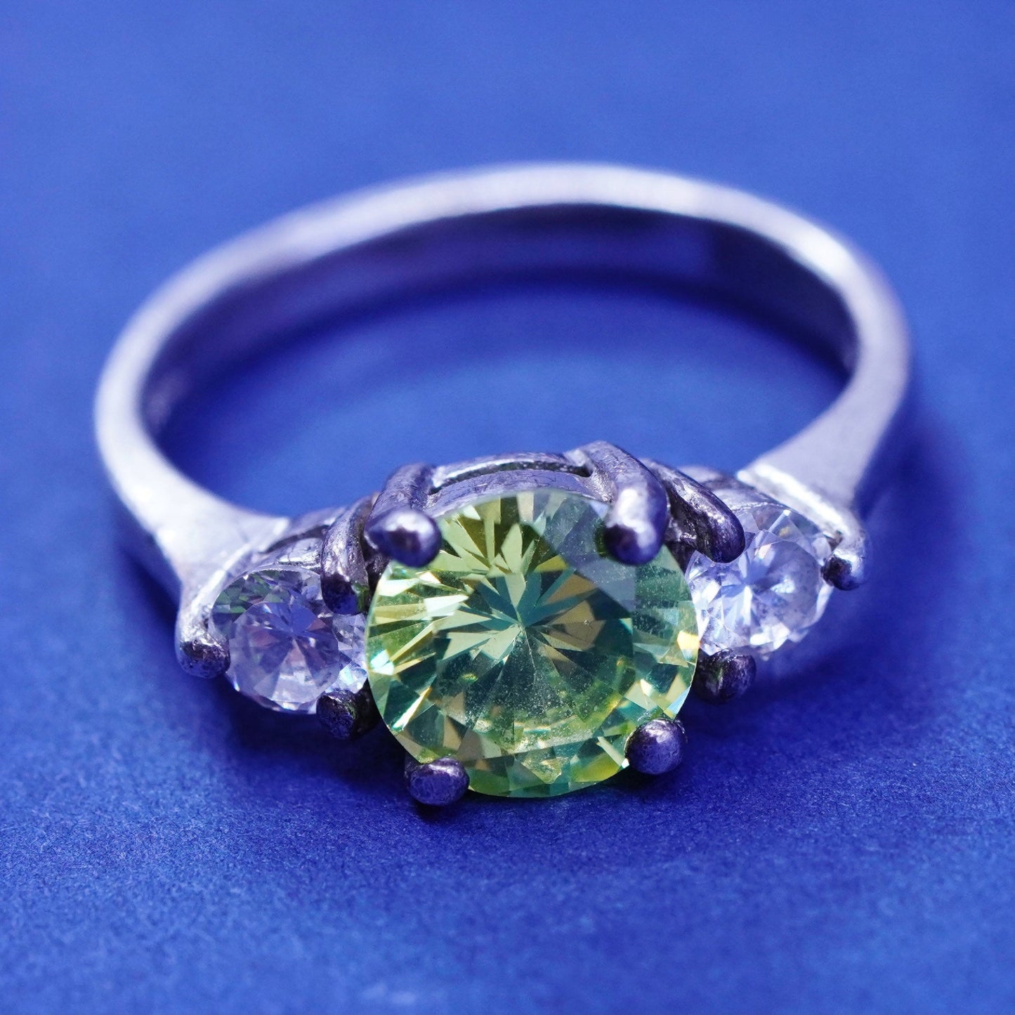 Size 7, vintage Sterling silver handmade ring, 925 stackable band with peridot
