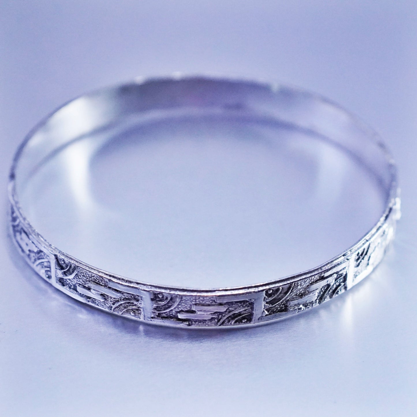 8.25”, Vintage Mexico Sterling 925 silver handmade bracelet, textured bangle