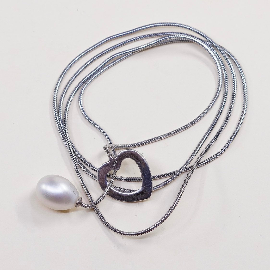 24", vtg sterling silver necklace, white pearl pendant w/ snake chain