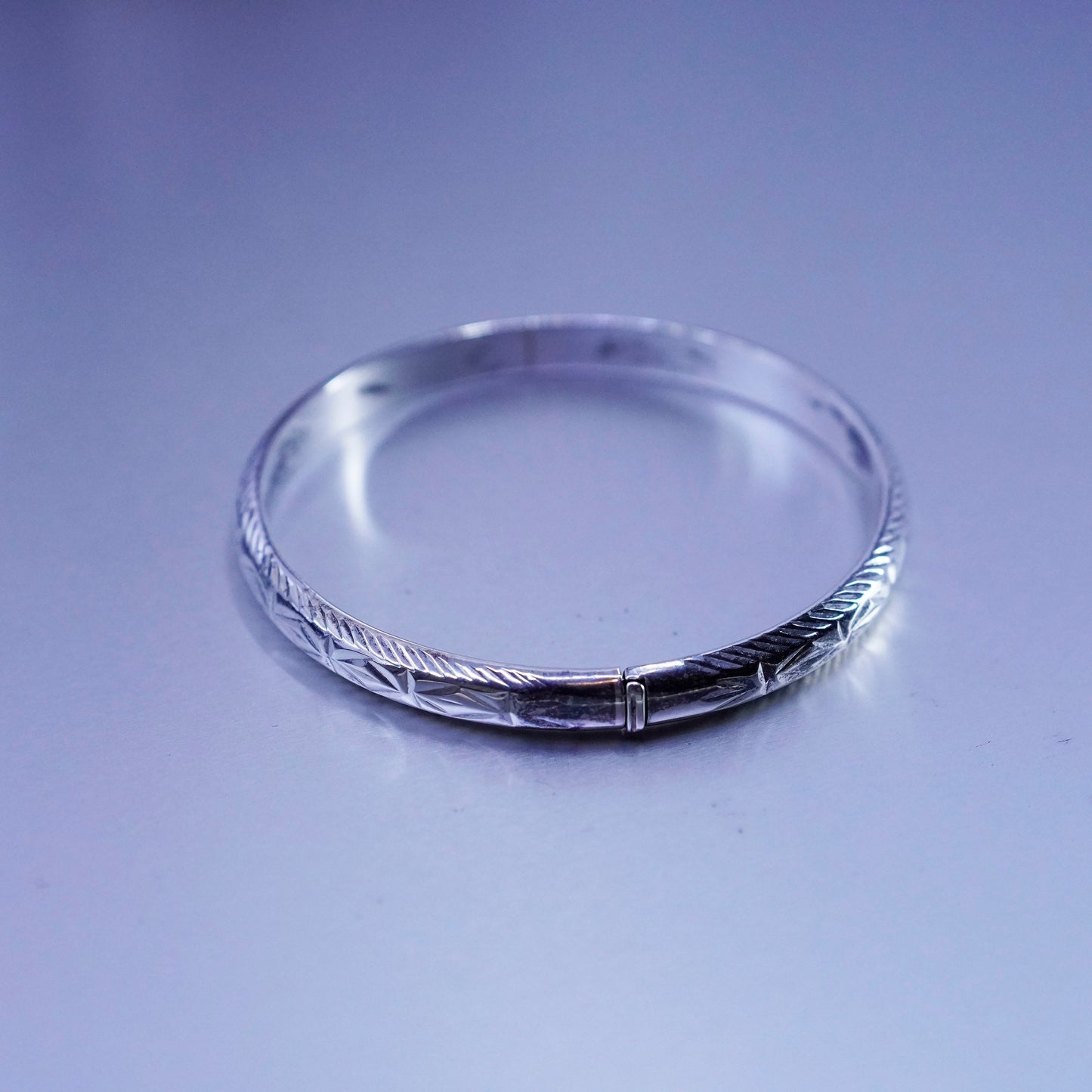7.25”, Vintage Sterling 925 silver handmade bracelet, textured hinged bangle