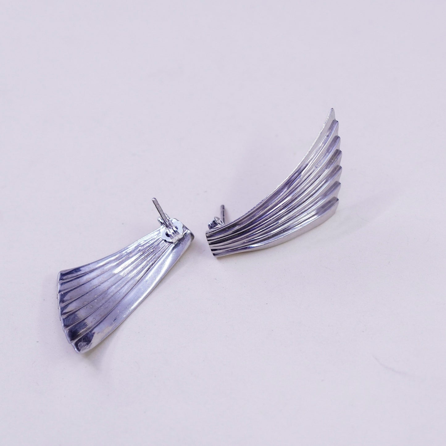 Vintage Ribbed Sterling silver Earrings, 925 wings studs