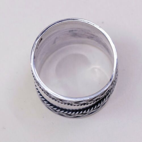 Size 8, Vtg Sterling Silver Handmade ribbed Ring 925 Silver warrior Band