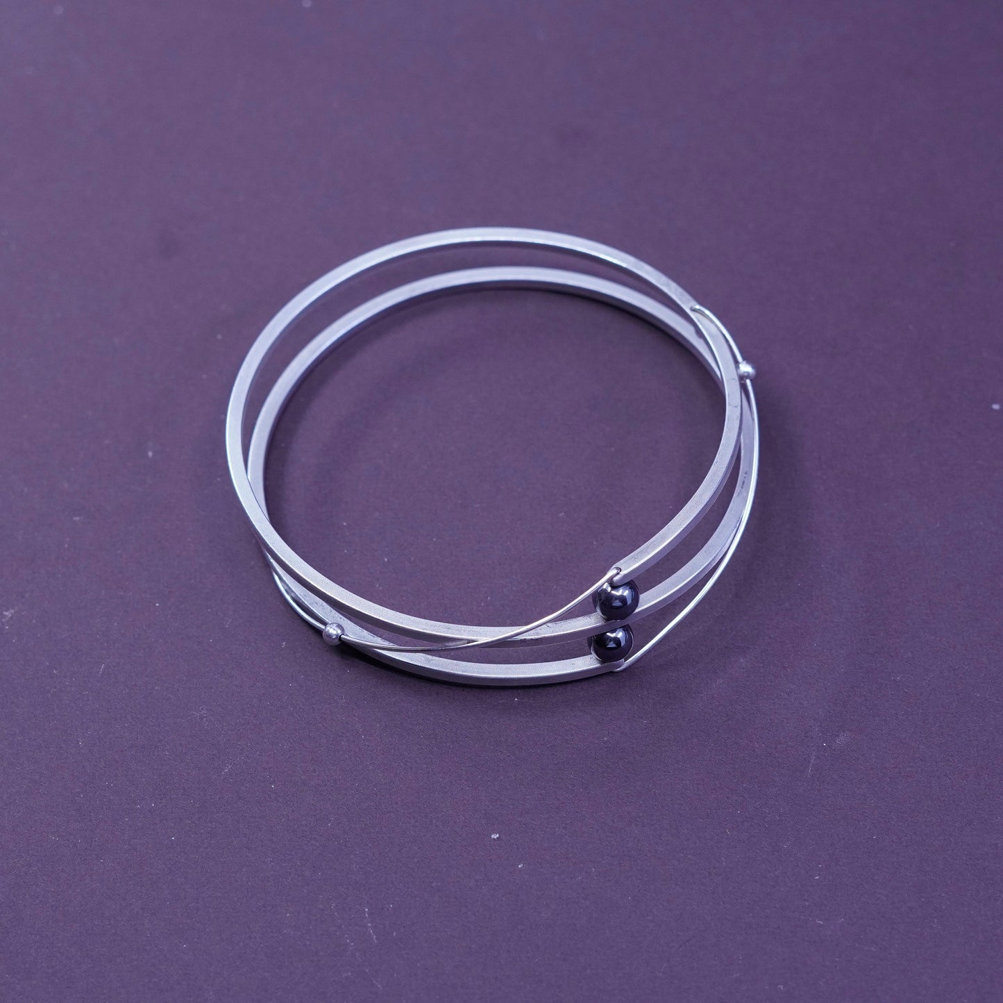 8.25”, vtg modern Sterling silver handmade bracelet, 925 bangle with hematite