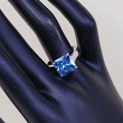 Sz 8, Sterling Silver Ring, 925 Silver Engagement Ring W/ blue Swarovski Crystal