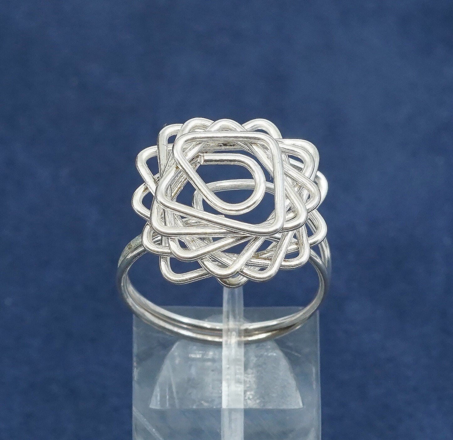 Size 8, vtg sterling silver handmade ring, 925 wired flower ring