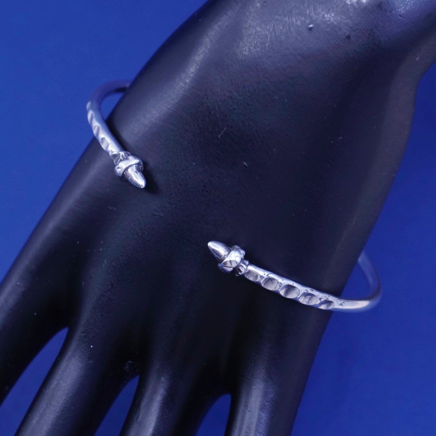 8.5”, vtg sterling silver handmade bracelet, stackable 925 cuff with arrow