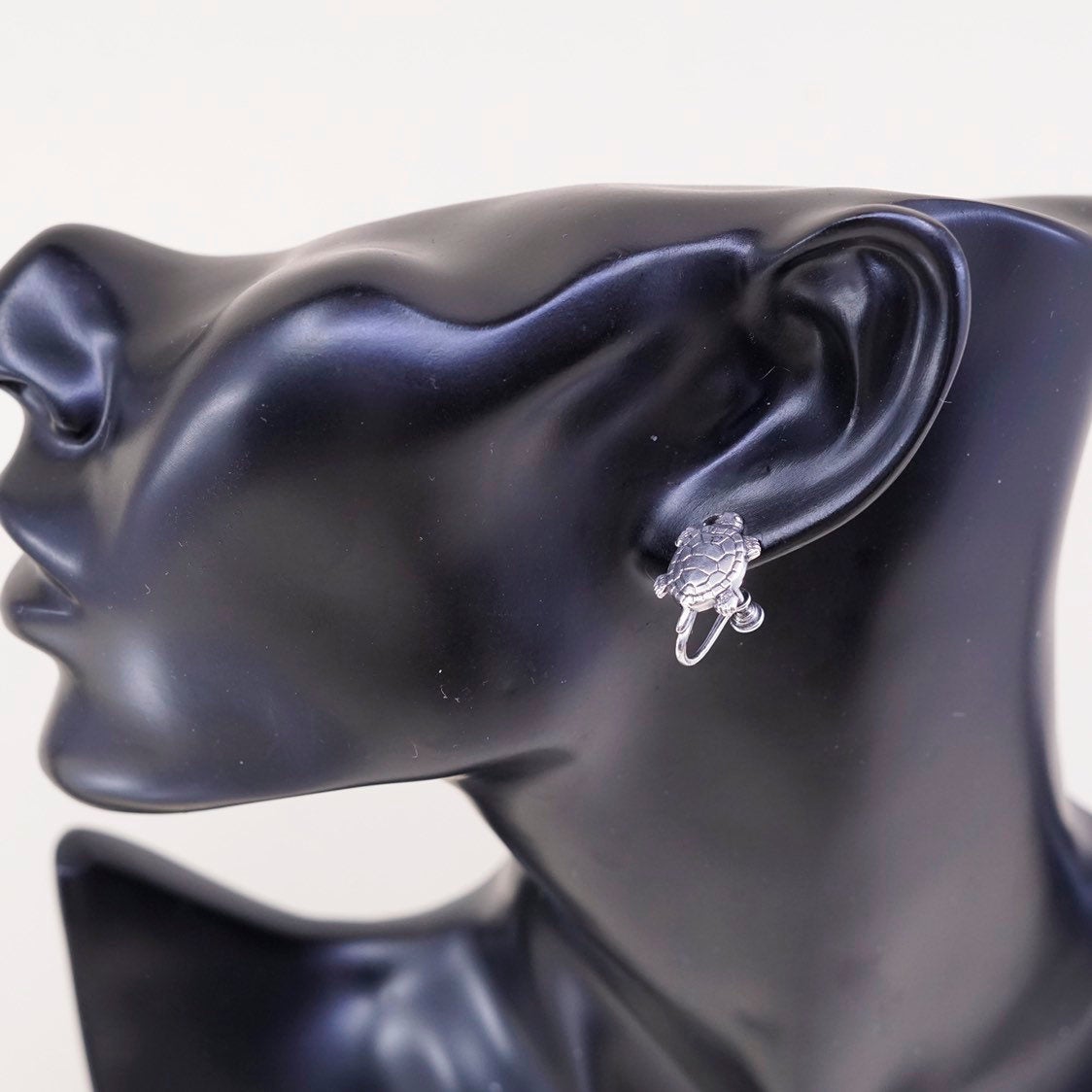 vtg Sterling silver handmade earrings, 925 screw back turtle, stamped Sterling