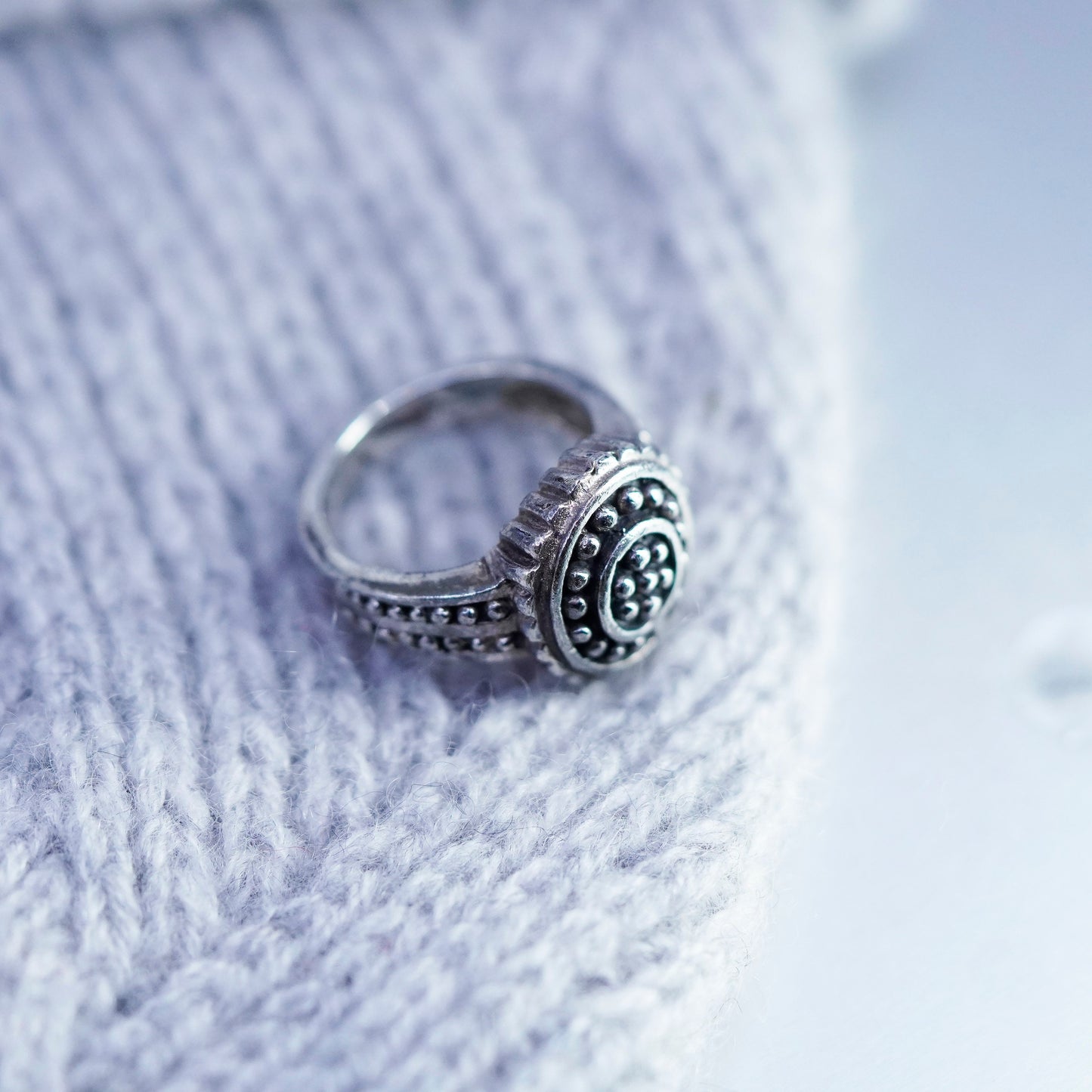 Size 5, vintage southwestern handmade Sterling 925 silver ring, beaded band