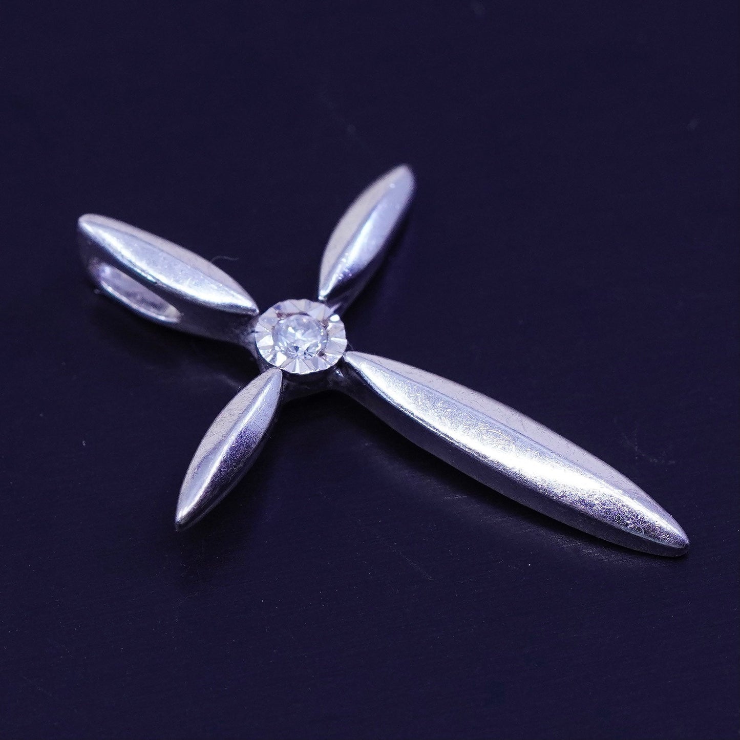 Vintage sterling 925 silver pendant, cross with diamond