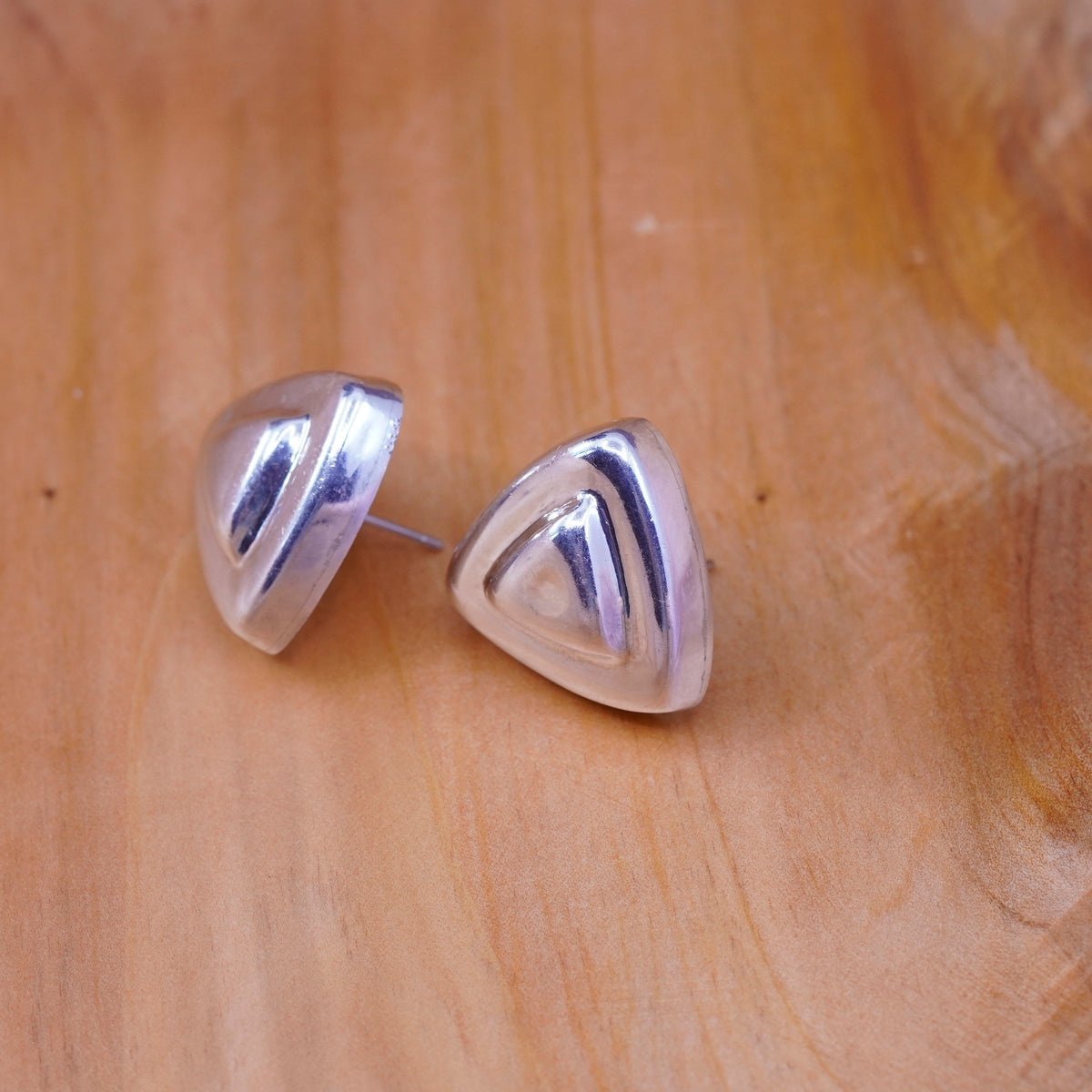 Vintage Sterling silver handmade earrings, Mexico 925 triangular ribbed studs