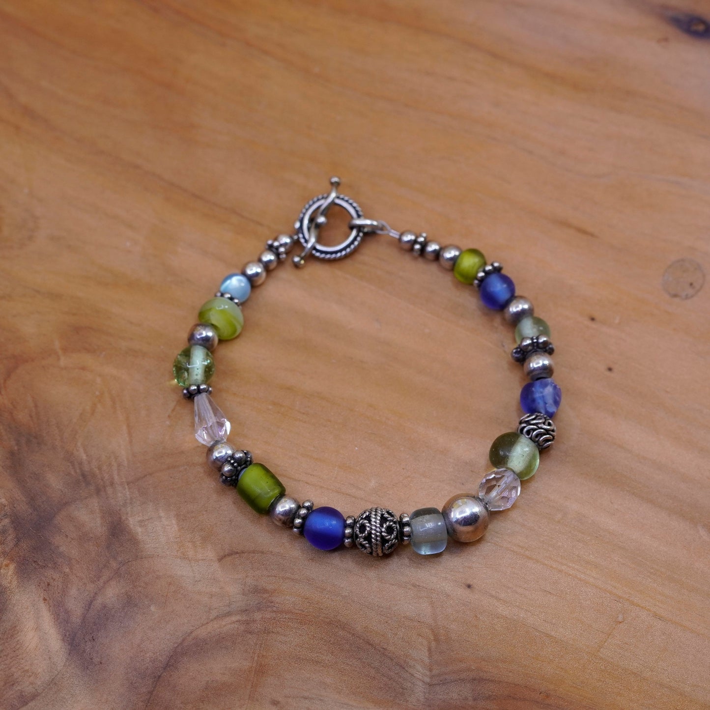 7.25”, Vintage handmade bracelet, 925 clasp with green glass bracelet