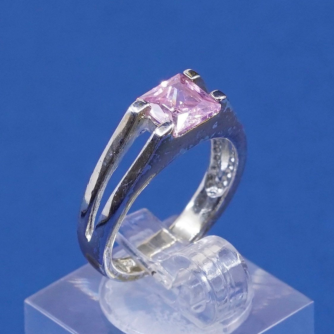 Size 6, vtg Sterling silver handmade ring, 925 wiw/th pink crystal