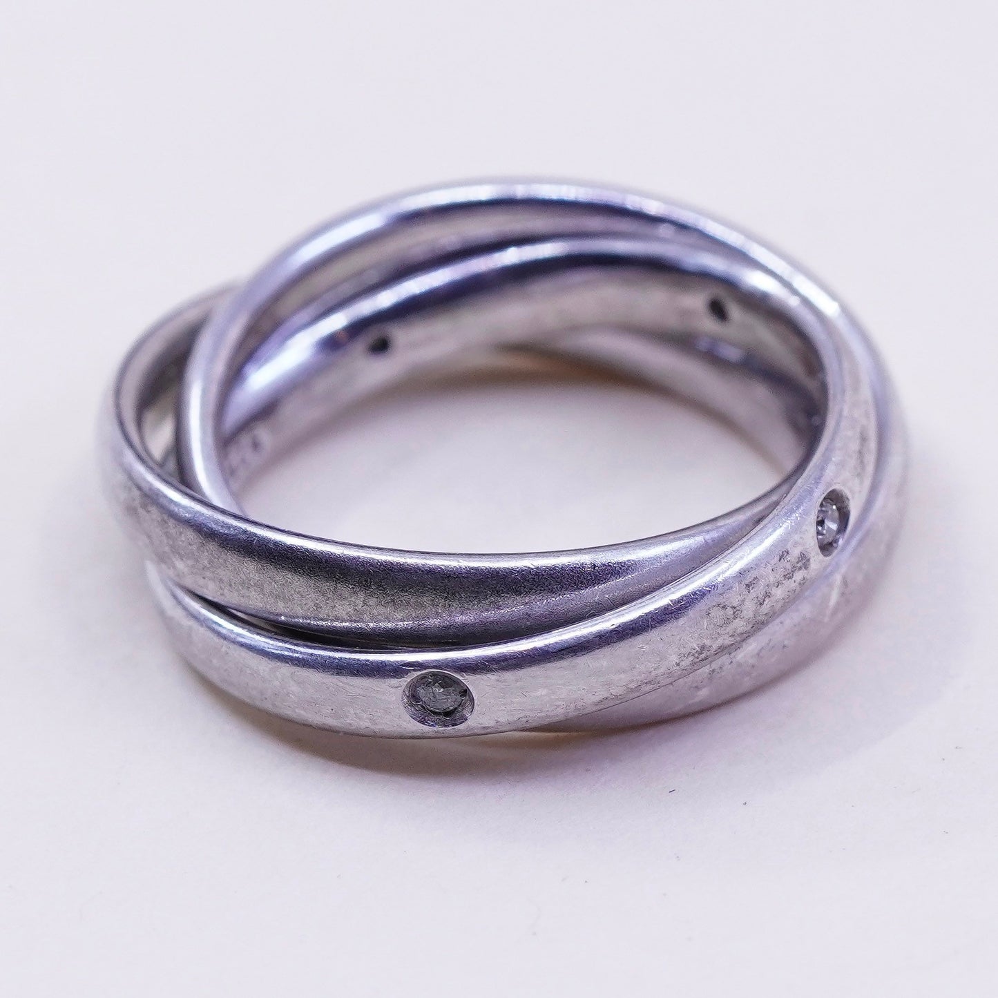 Size 4.5, vintage Sterling silver entwined band with round Cz, 925 ring, stamped 925