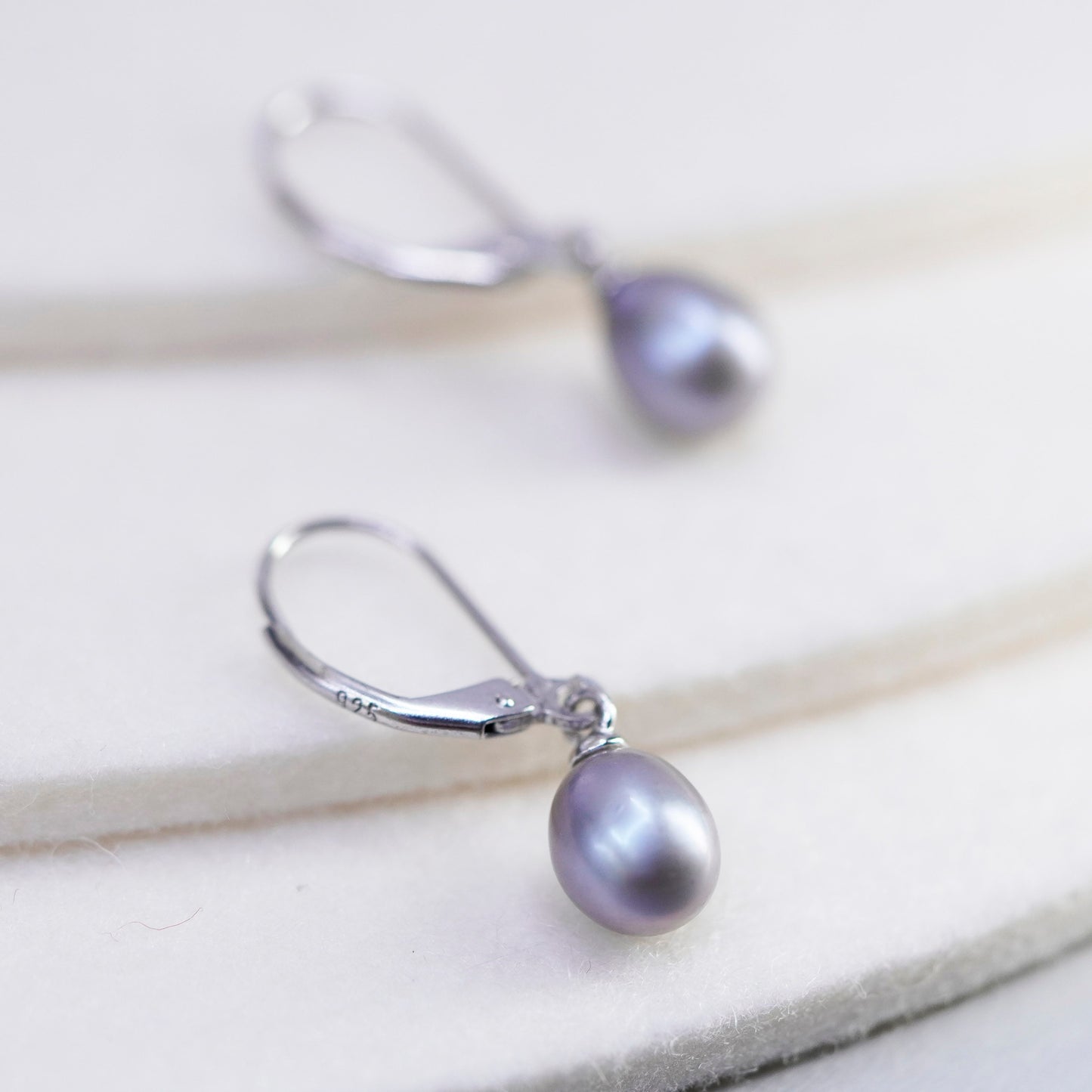 Vintage Sterling 925 silver handmade earrings with freshwater gray pearl